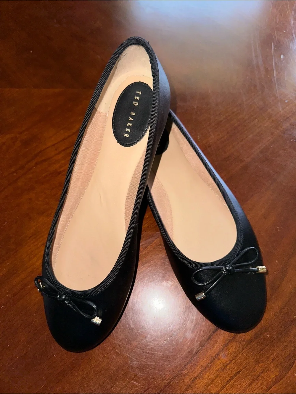 Ted Baker Black Bow Trim Ballet Flats (LIKE NEW) minimal ware (without box)
